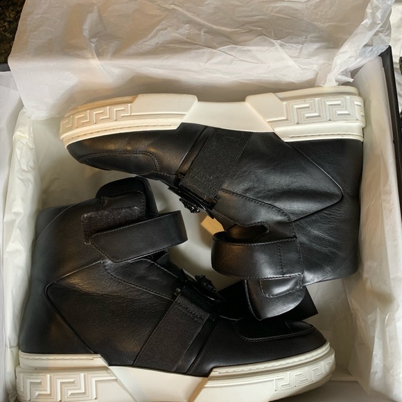 Versace High Top Black Medusa- Black - 37 - Picture 5 of 10